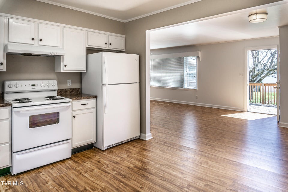 Photo #13: 404 Dyer Circle