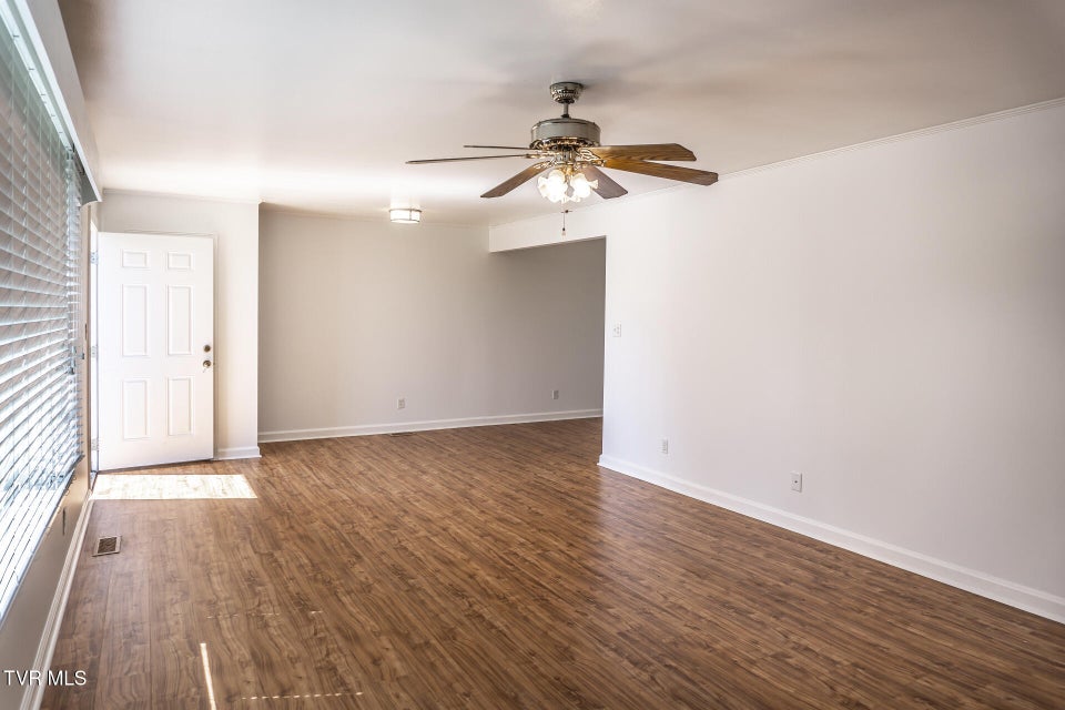 Photo #6: 404 Dyer Circle