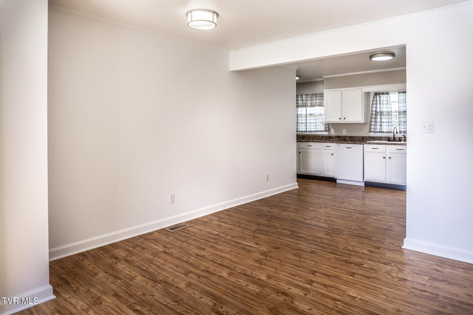 Photo #7: 404 Dyer Circle