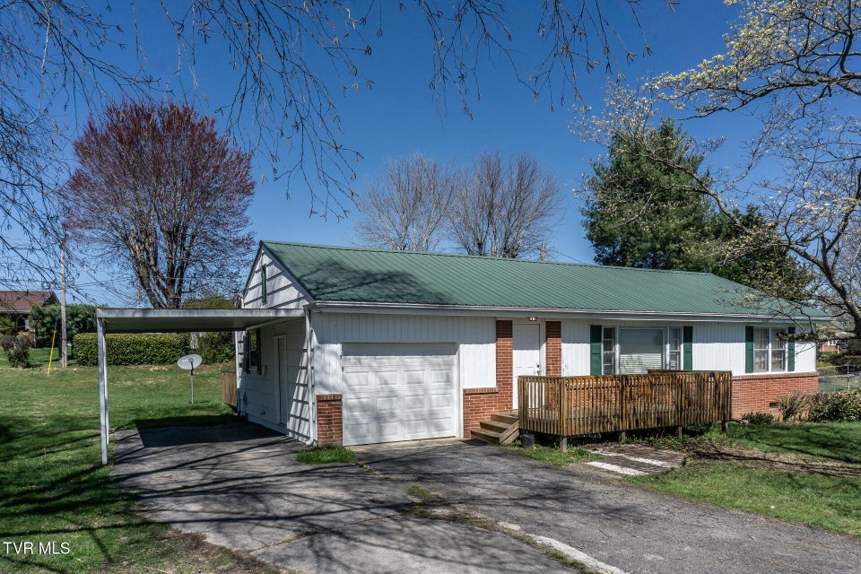 Photo #2: 404 Dyer Circle