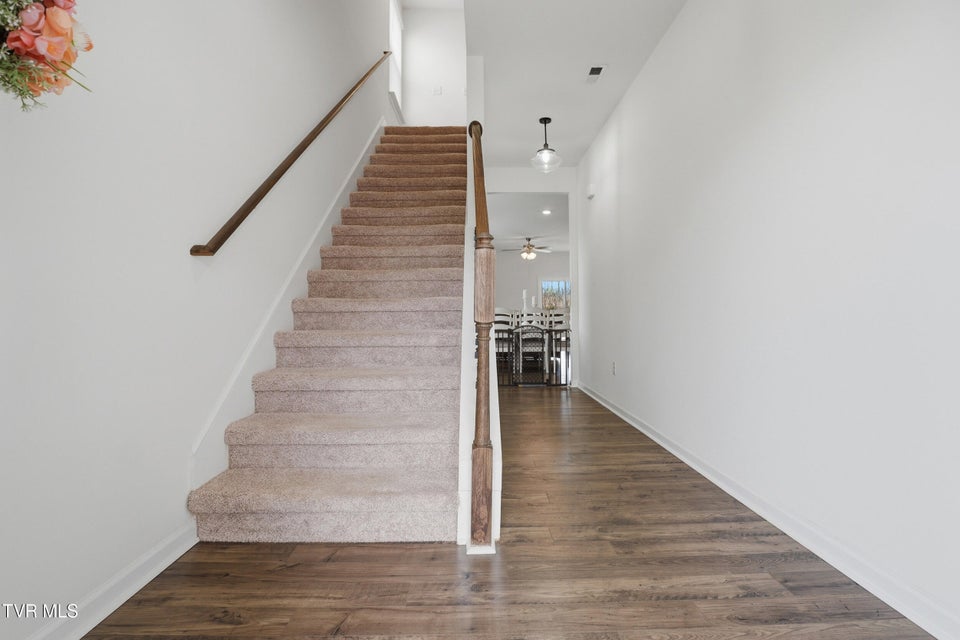 Photo #5: 834 Barley Loop