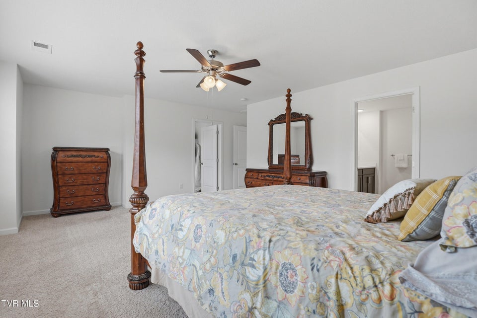 Photo #22: 834 Barley Loop