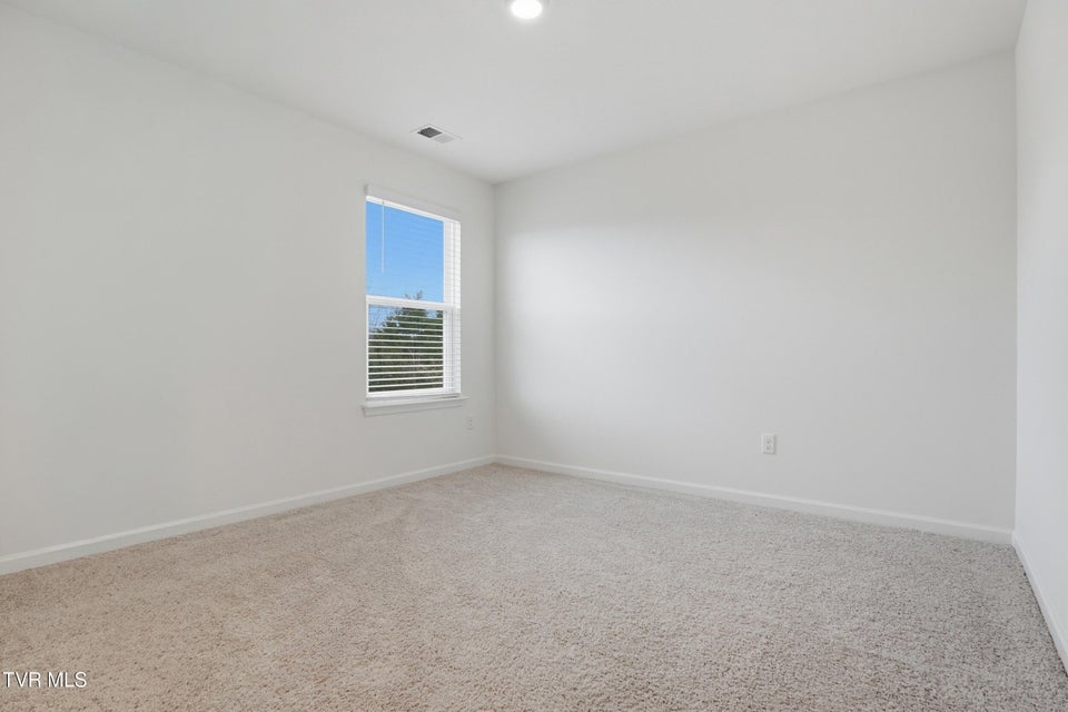 Photo #35: 834 Barley Loop