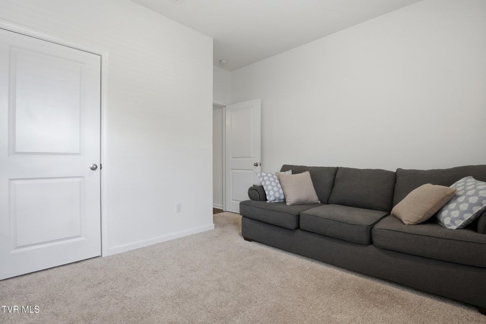 Photo #18: 834 Barley Loop