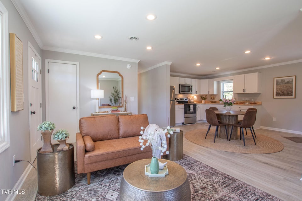 Photo #23: 1276 Old Airport Road