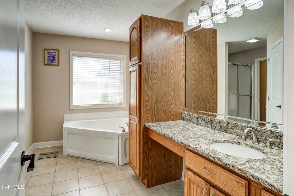 Photo #15: 1022 Appaloosa Trail