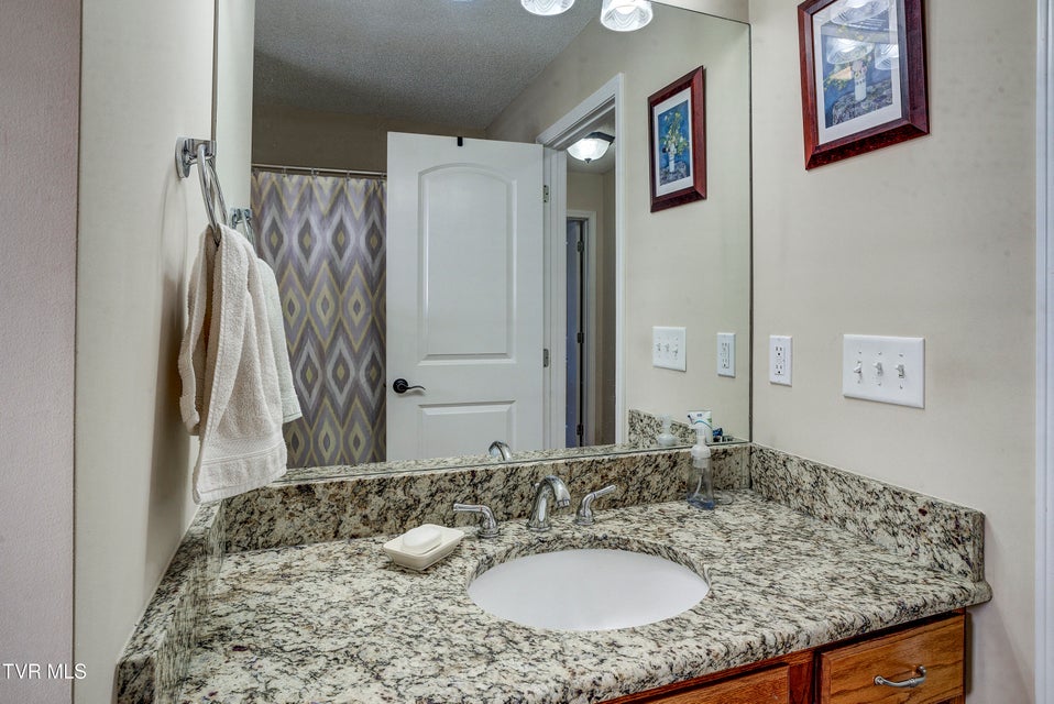 Photo #26: 1022 Appaloosa Trail