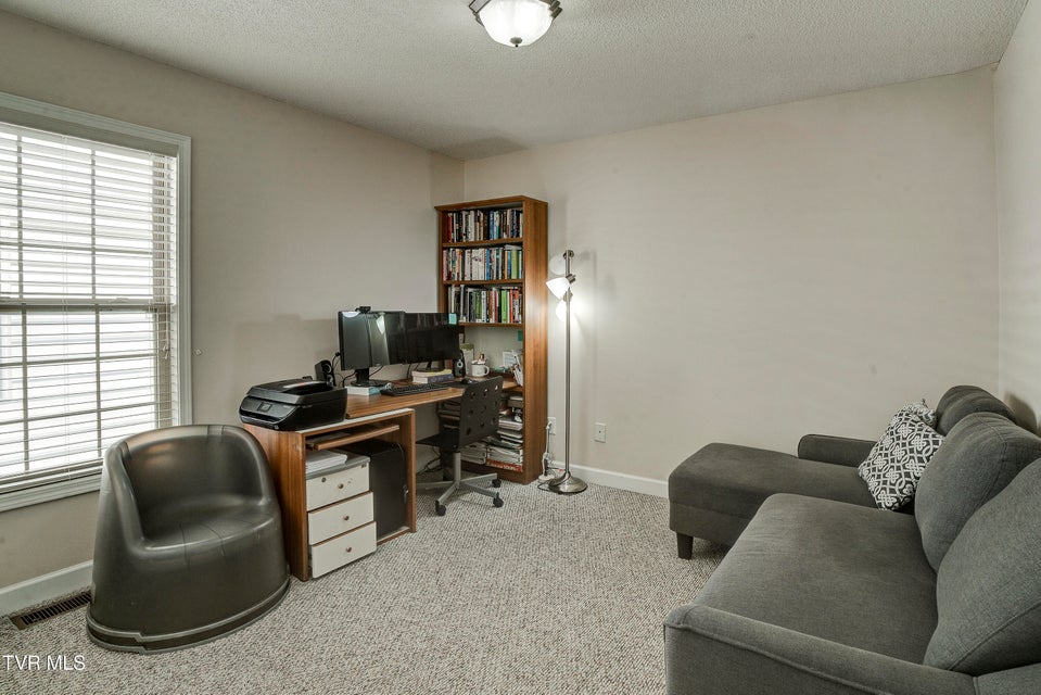 Photo #27: 1022 Appaloosa Trail