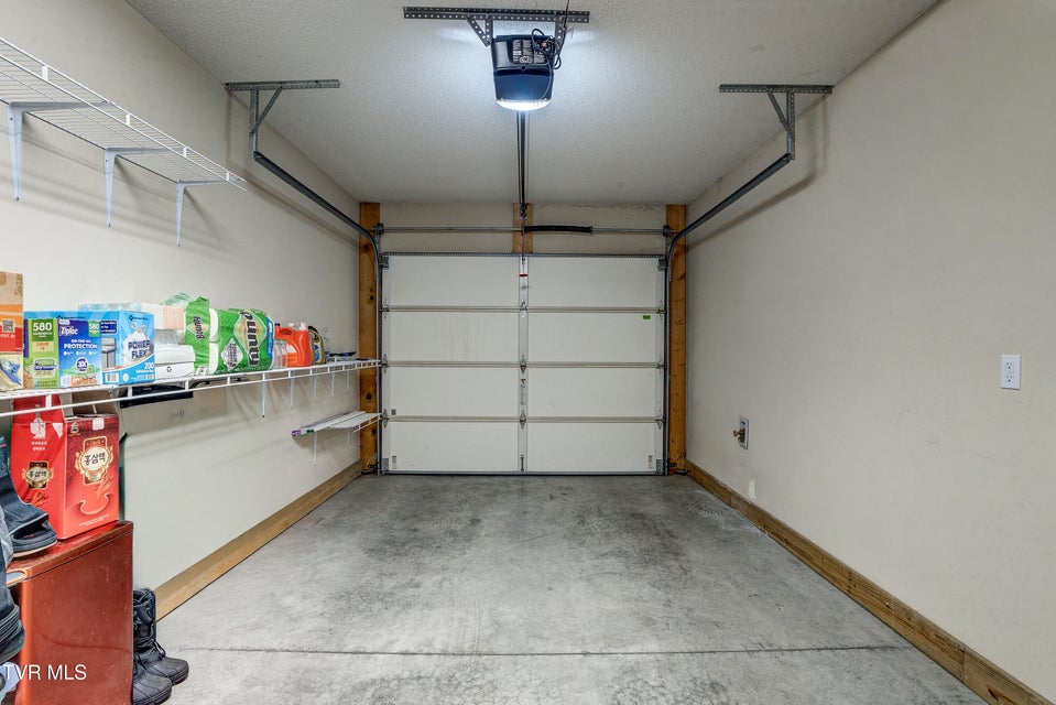 Photo #30: 1022 Appaloosa Trail