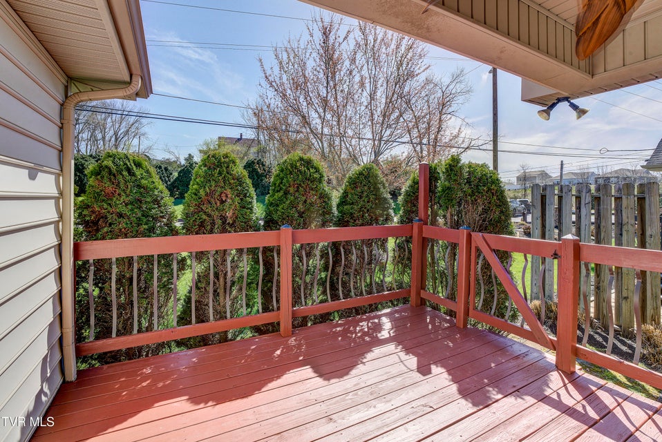 Photo #32: 1022 Appaloosa Trail