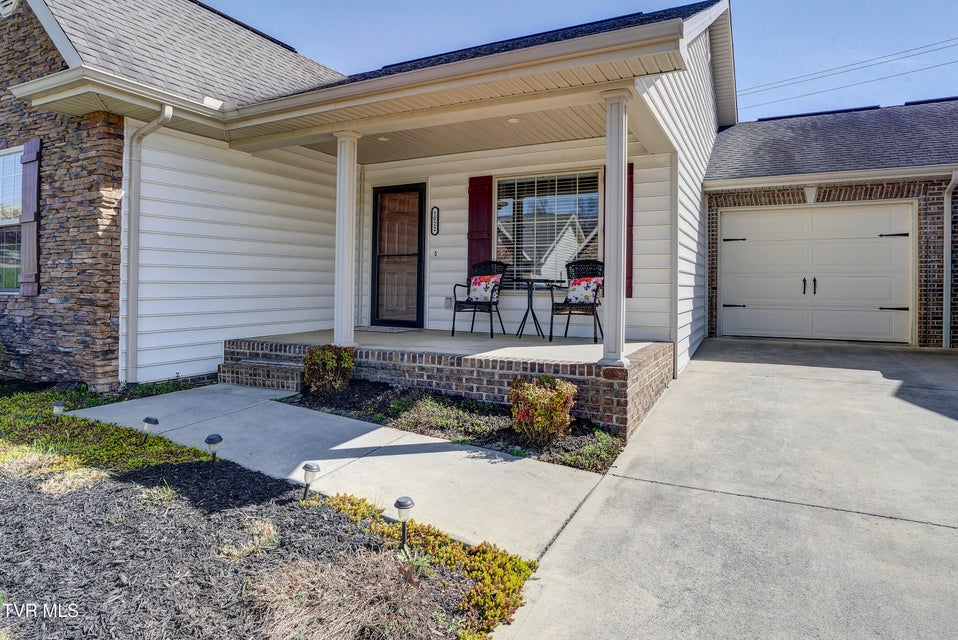 Photo #35: 1022 Appaloosa Trail