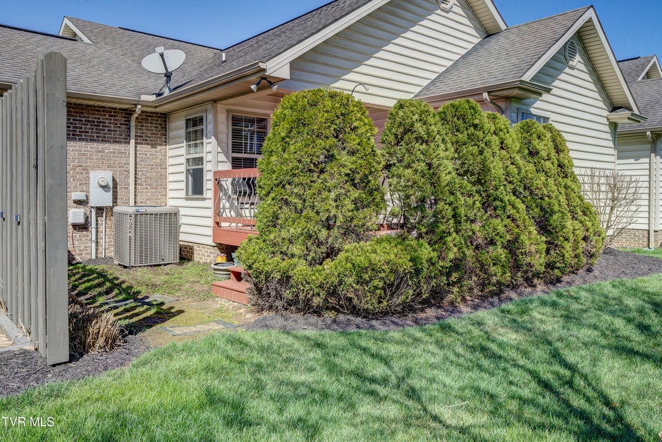 Photo #36: 1022 Appaloosa Trail