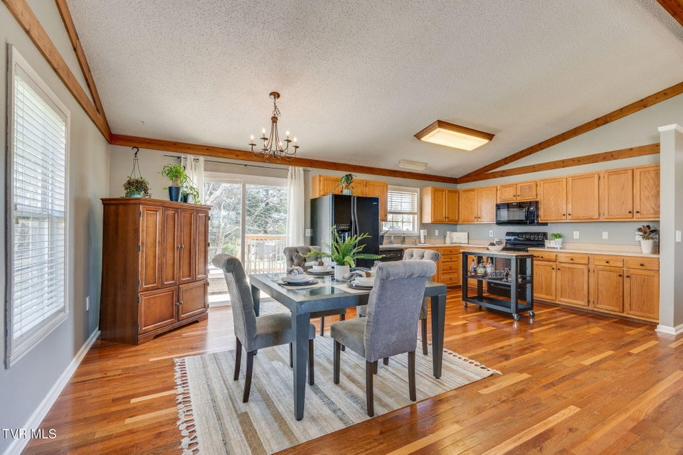 Photo #7: 7 Providence Court