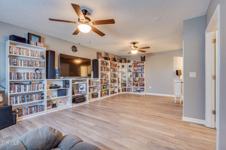 Photo #21: 7 Providence Court