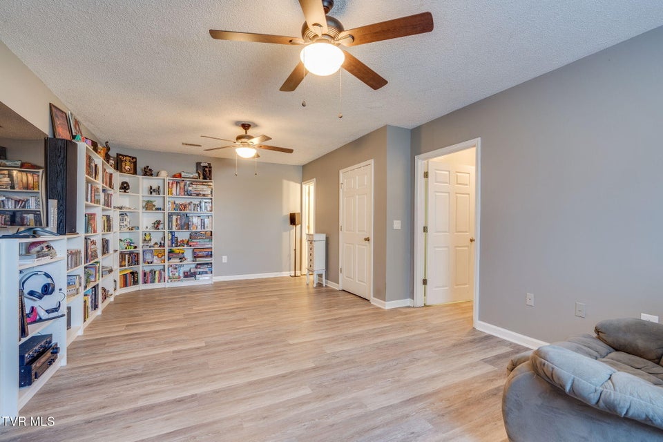 Photo #22: 7 Providence Court