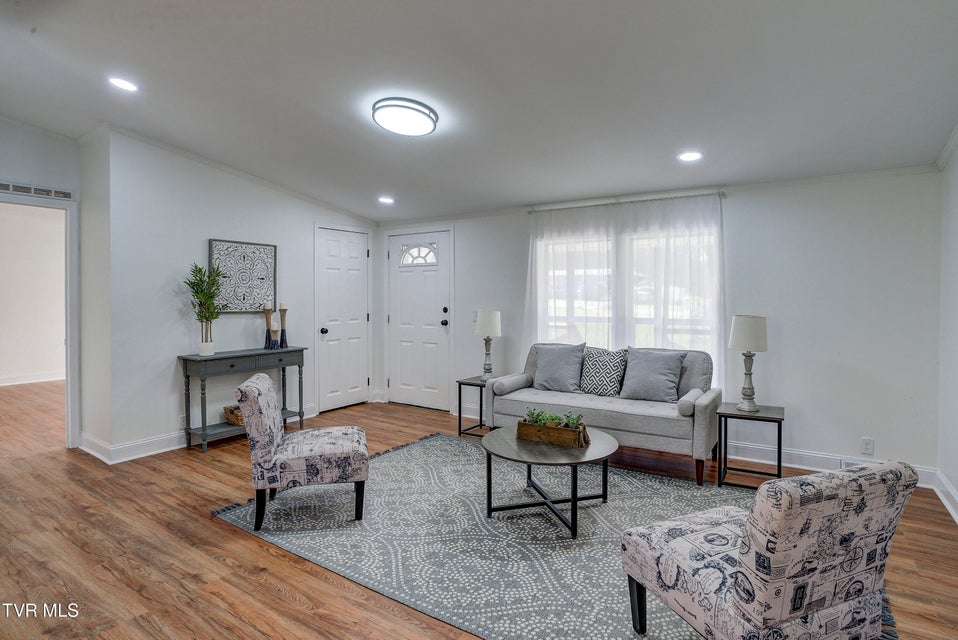 Photo #3: 287 H Heaton Road