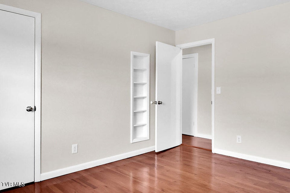 Photo #17: 844 Stanley Valley Road