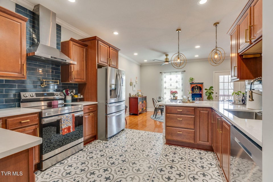 Photo #19: 121 Springwinds Loop