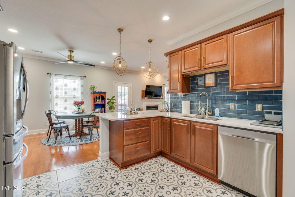 Photo #20: 121 Springwinds Loop