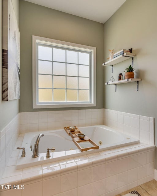 Photo #26: 121 Springwinds Loop