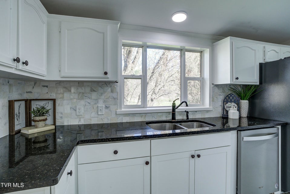 Photo #14: 287 H Heaton Road