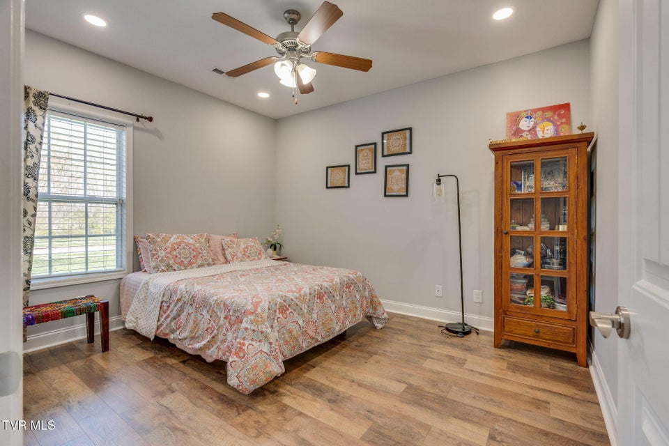 Photo #31: 121 Springwinds Loop