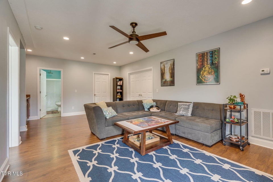 Photo #40: 121 Springwinds Loop