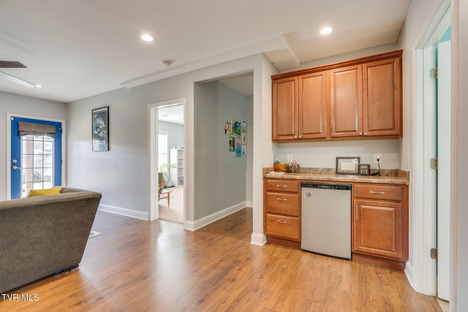 Photo #41: 121 Springwinds Loop