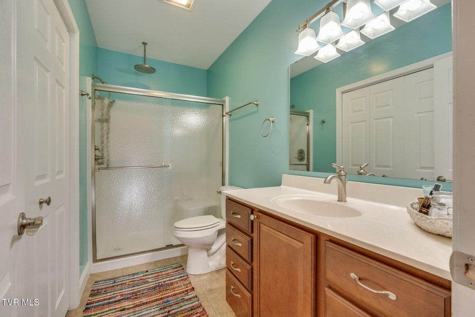 Photo #46: 121 Springwinds Loop