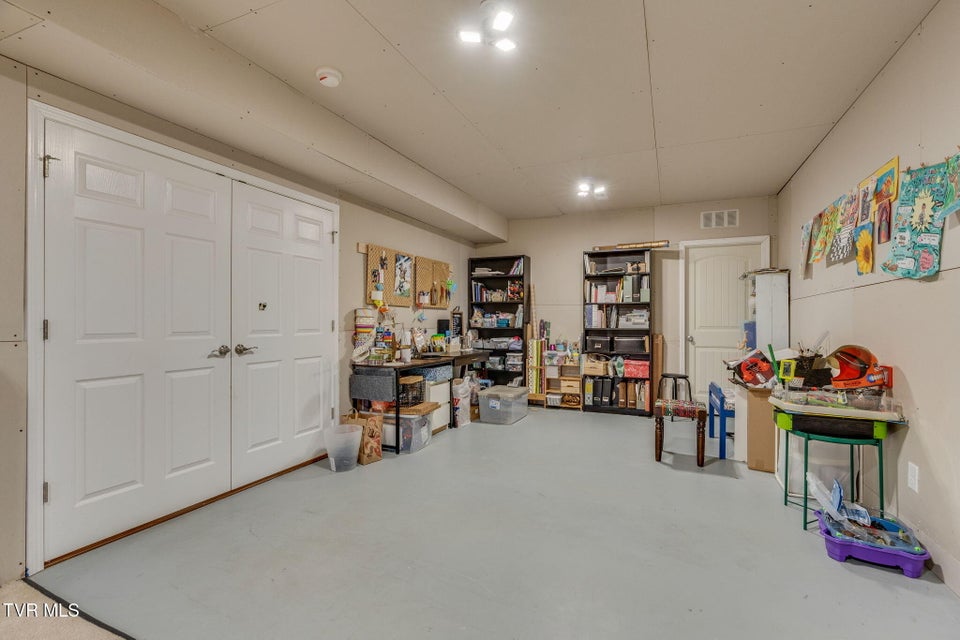 Photo #47: 121 Springwinds Loop