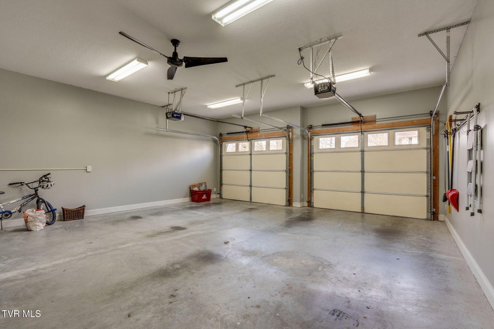 Photo #54: 121 Springwinds Loop