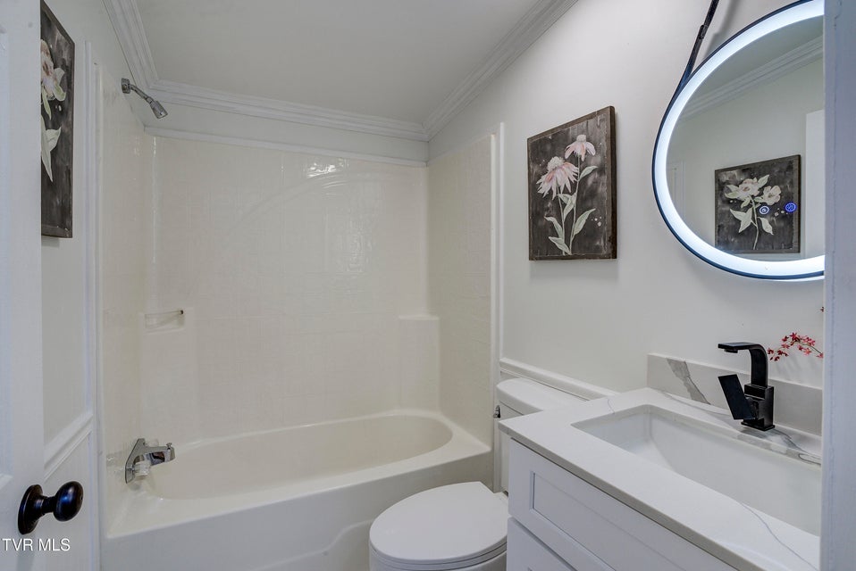 Photo #27: 287 H Heaton Road