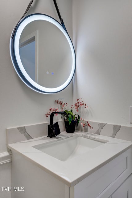 Photo #29: 287 H Heaton Road