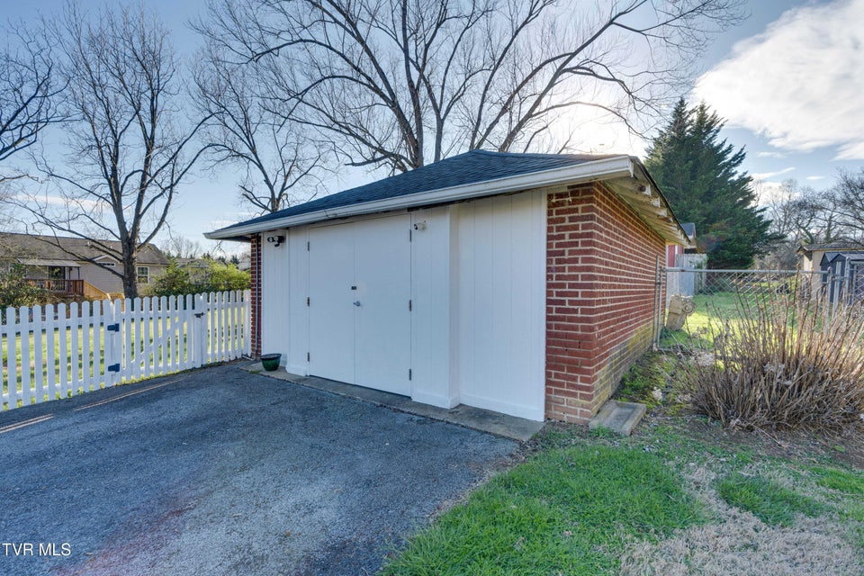 Photo #36: 310 Carter Sells Road