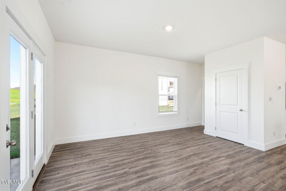 Photo #13: 224 Chimney View Loop 