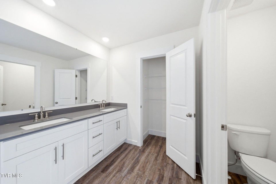 Photo #15: 224 Chimney View Loop 