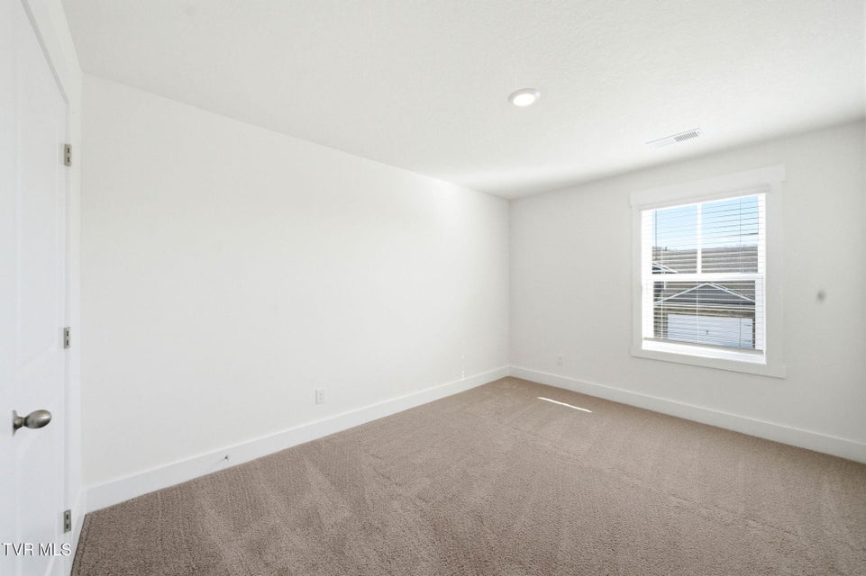 Photo #18: 224 Chimney View Loop 