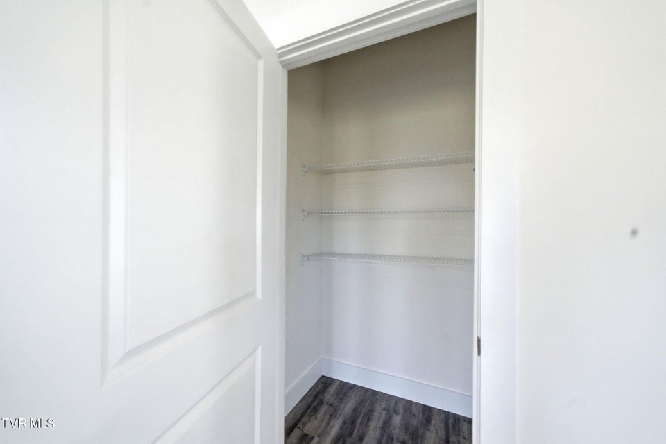 Photo #28: 224 Chimney View Loop 