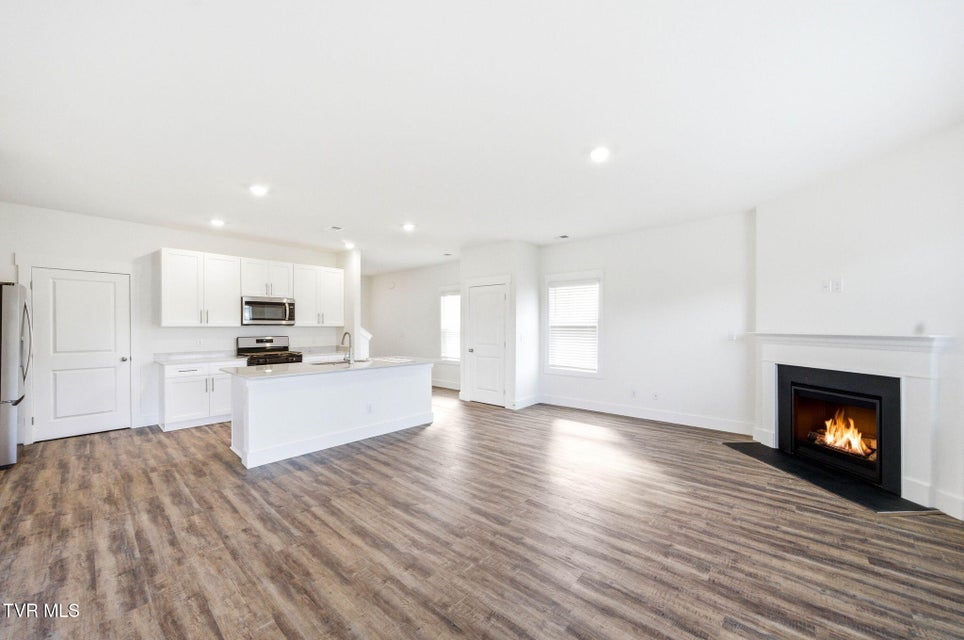 Photo #5: 224 Chimney View Loop 