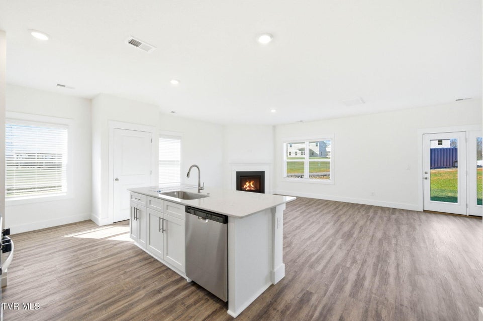 Photo #7: 224 Chimney View Loop 