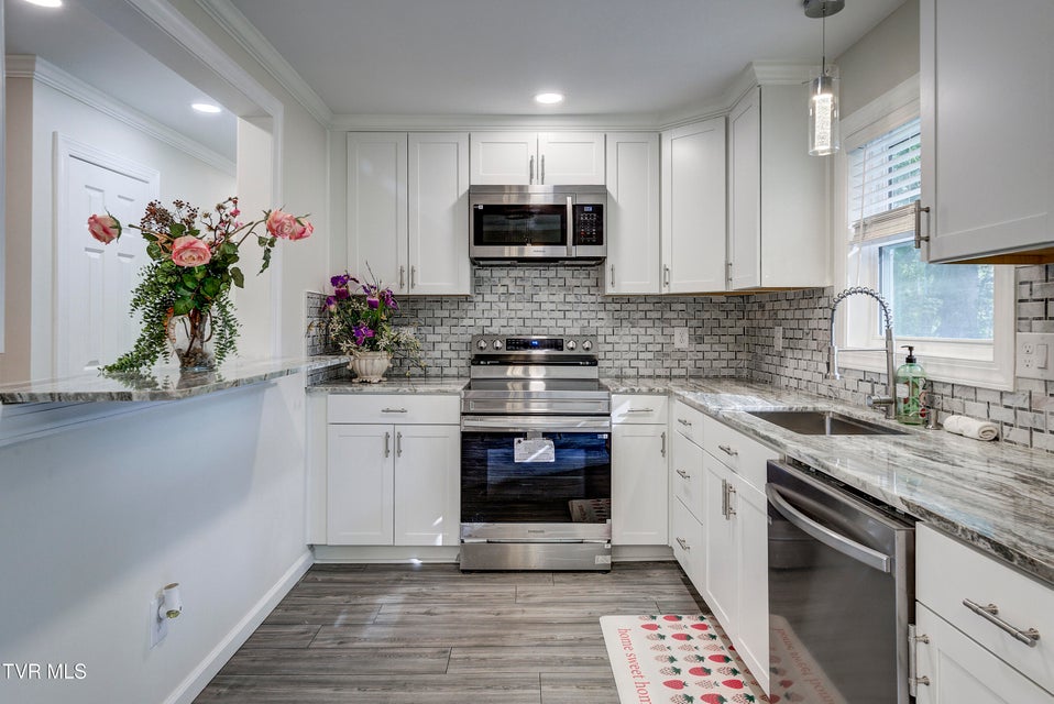 Photo #4: 317 Rosemary Lane