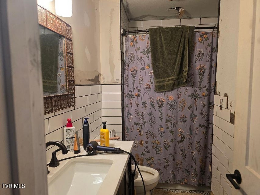 Photo #5: 110 Pine Street