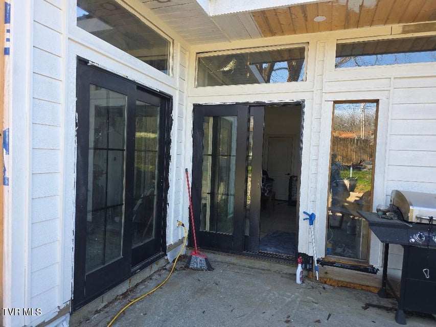 Photo #11: 110 Pine Street