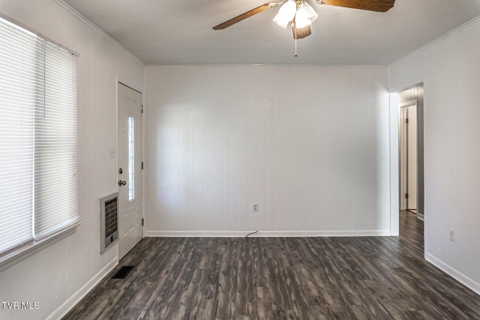 Photo #6: 331 Paul Street