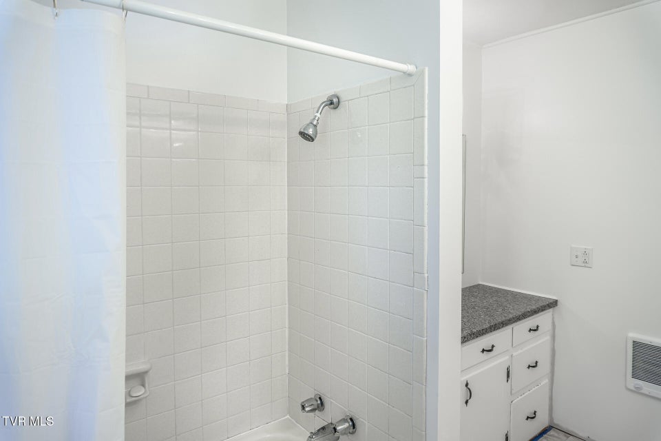 Photo #25: 331 Paul Street