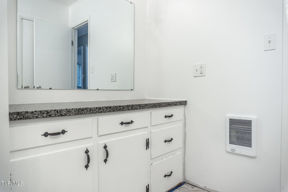 Photo #27: 331 Paul Street