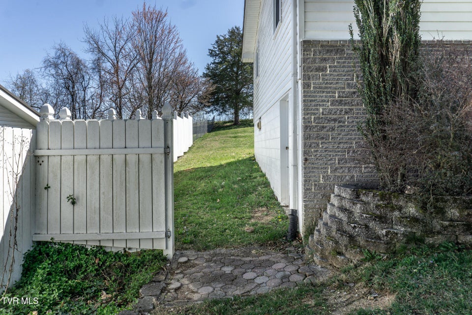 Photo #33: 331 Paul Street