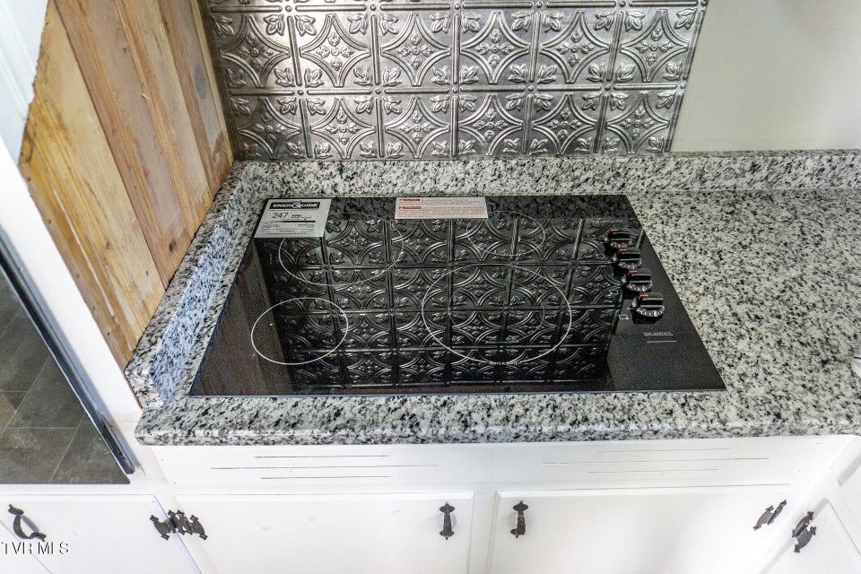 Photo #11: 331 Paul Street