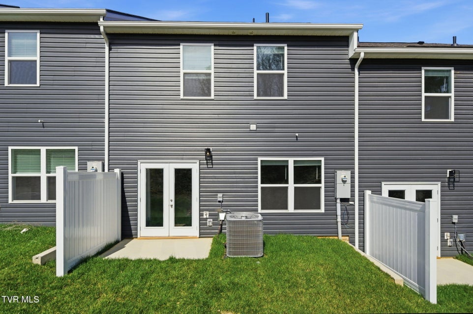 Photo #31: 1149 Wenna Way 