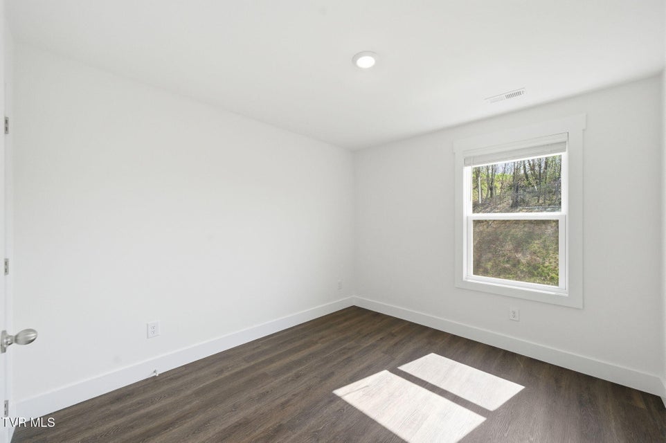 Photo #16: 1149 Wenna Way 